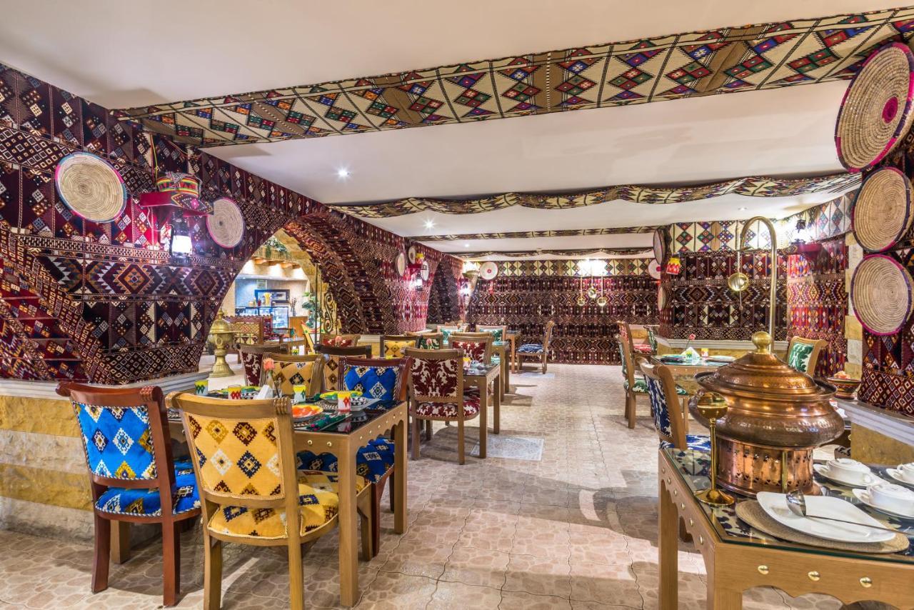 Mena Andalusia Riaad Buitenkant foto